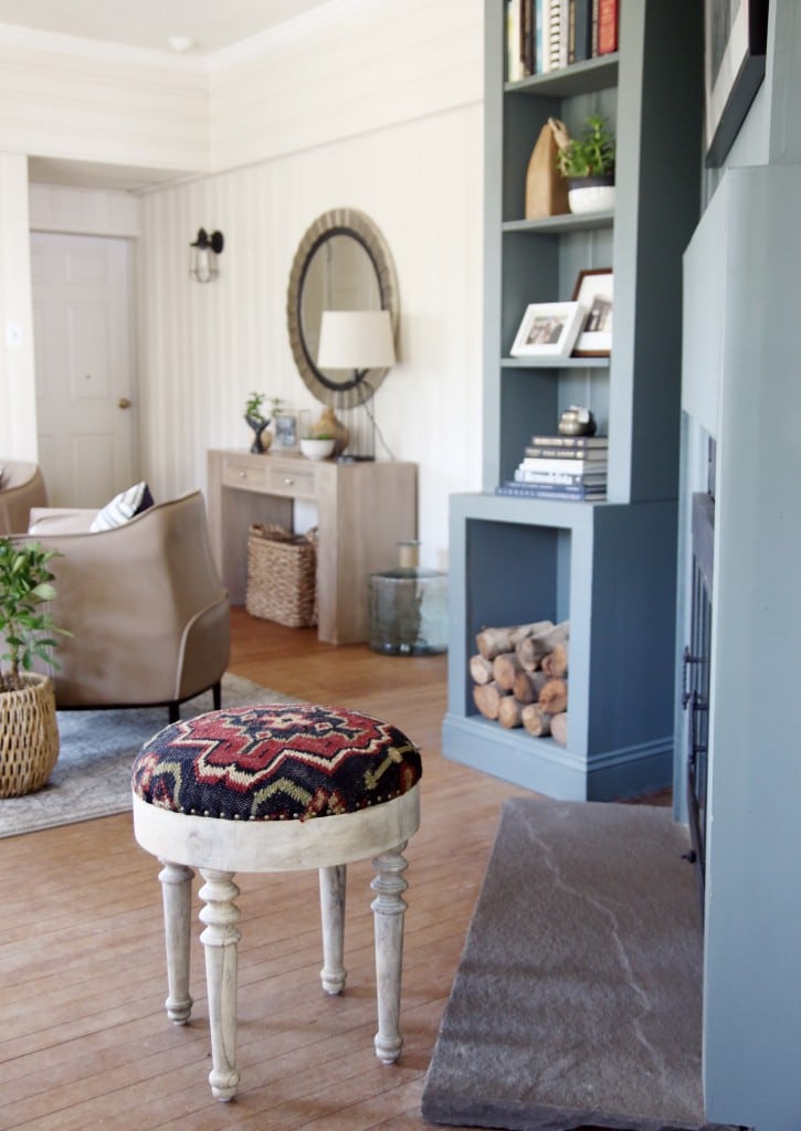 Lowe's Spring Makeover Afters: A Modern Lake House Entry/Sitting Room
