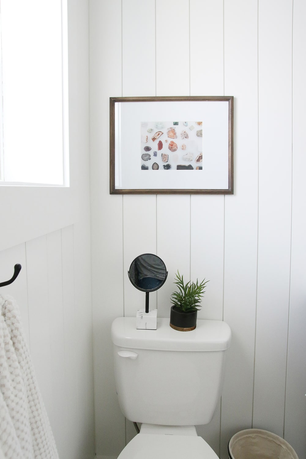 Details about   Modern Simple Pure Black Single Towel Bars Vintage Toilet Bathroom Towel Holder