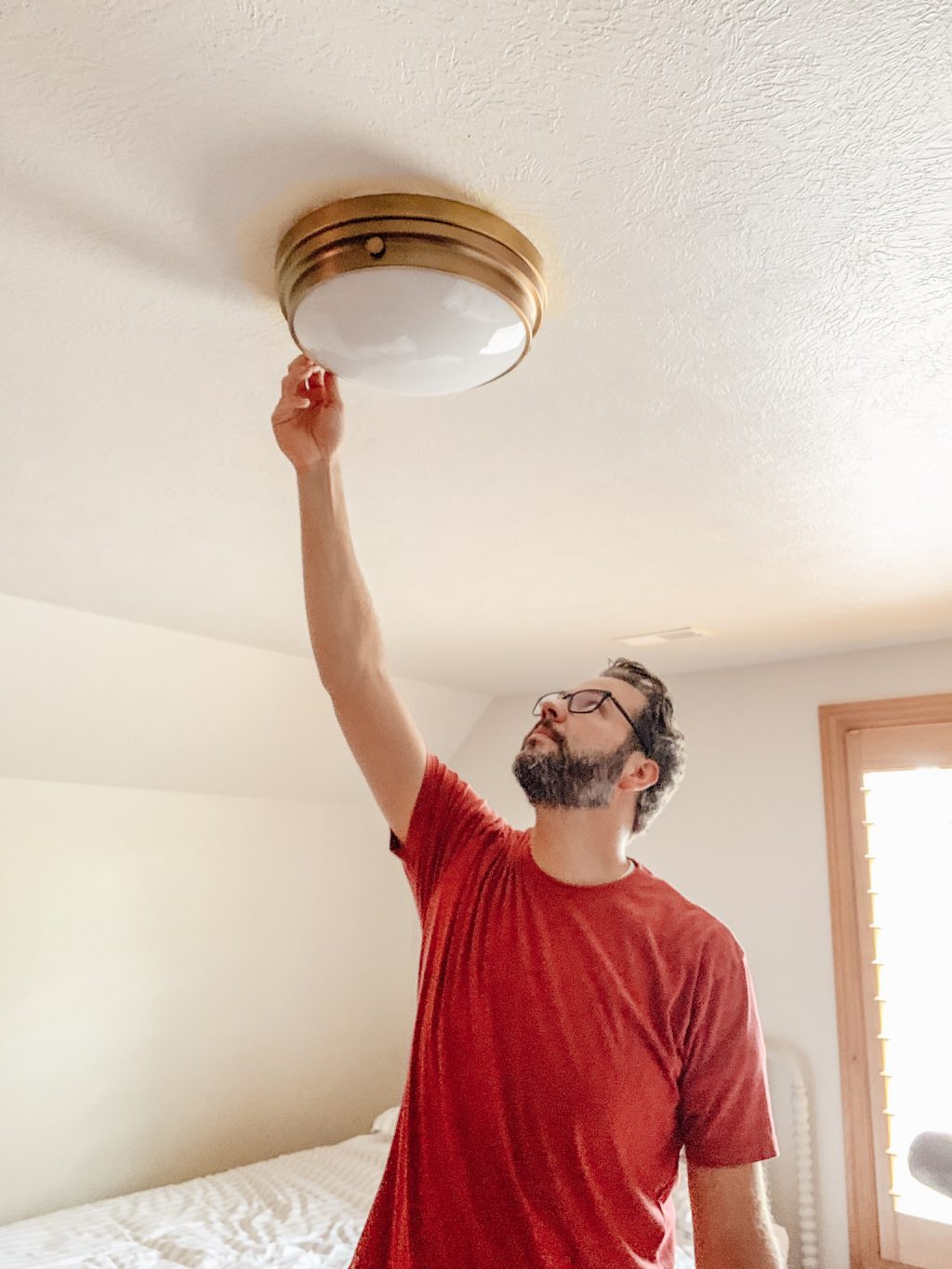 How to swap out a light fixture