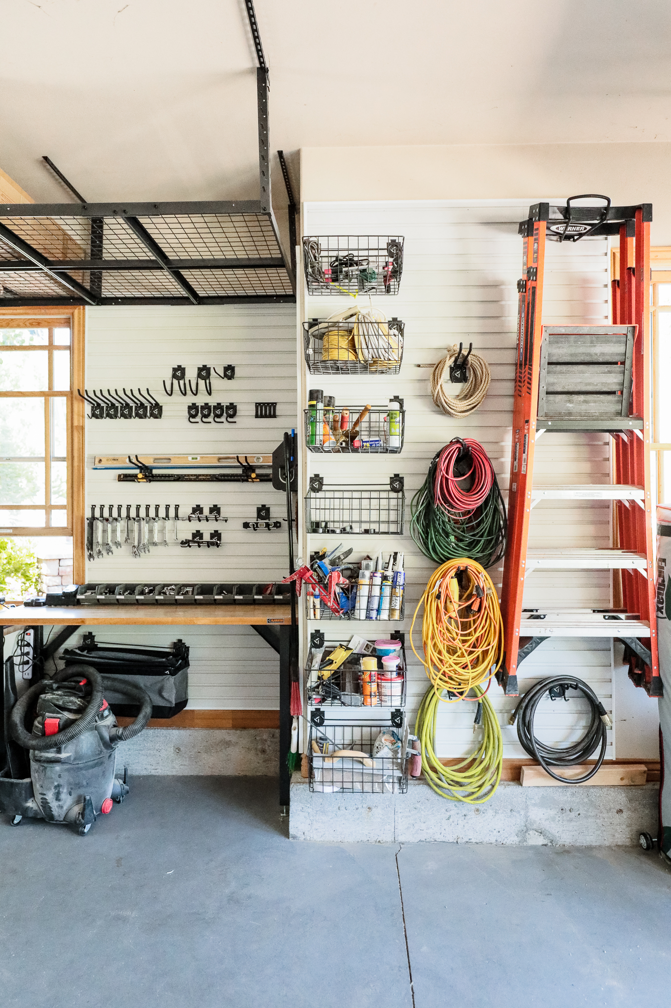 Steve's Garage: Wall and Ceiling Organization