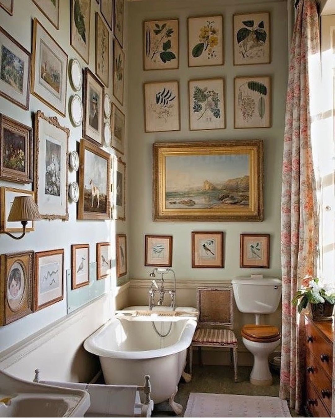 5 Tips For Hanging A Collected Vintage Gallery Wall Chris Loves Julia