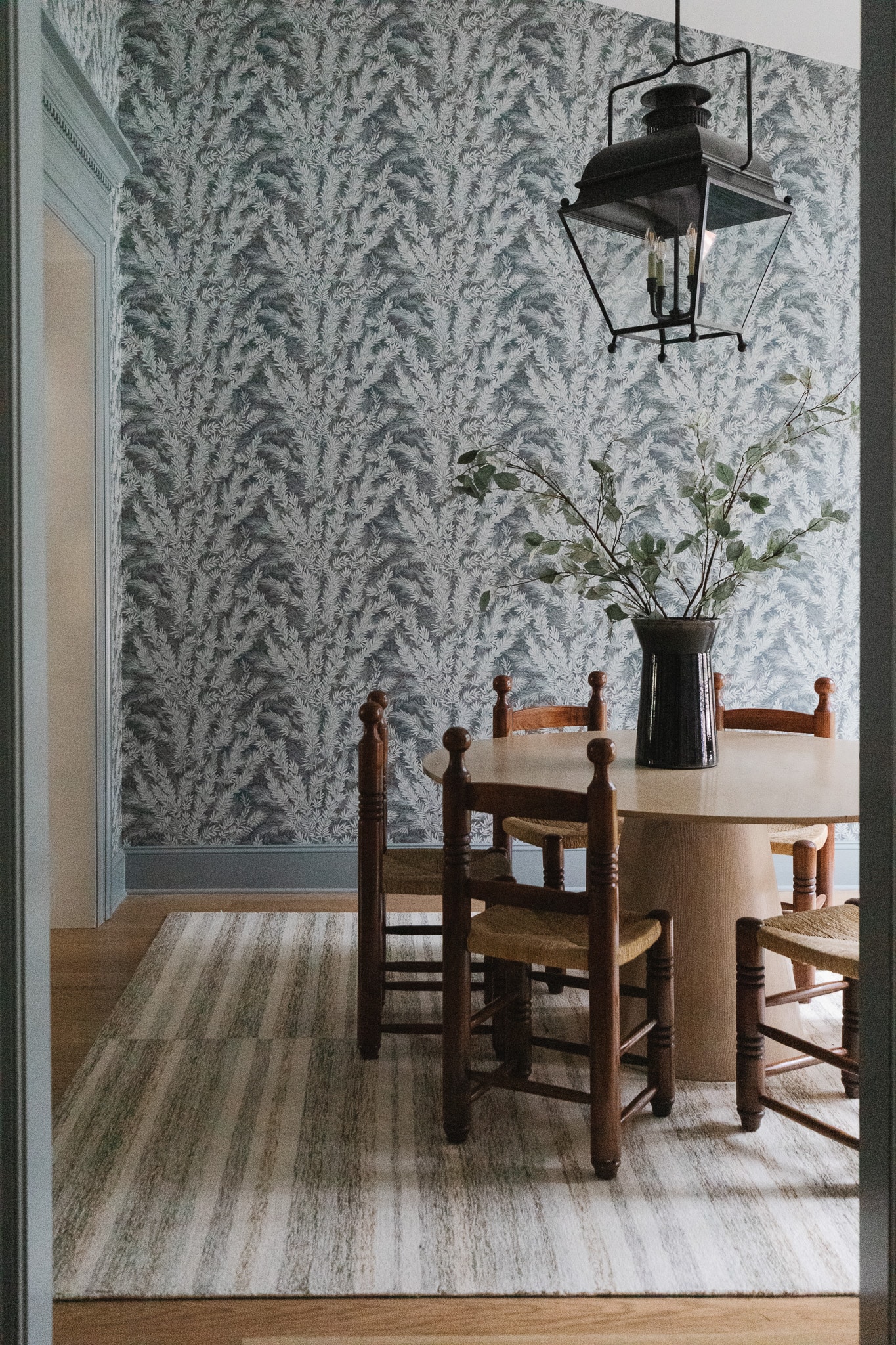 The Dining Room Wallpaper is in! - Chris Loves Julia